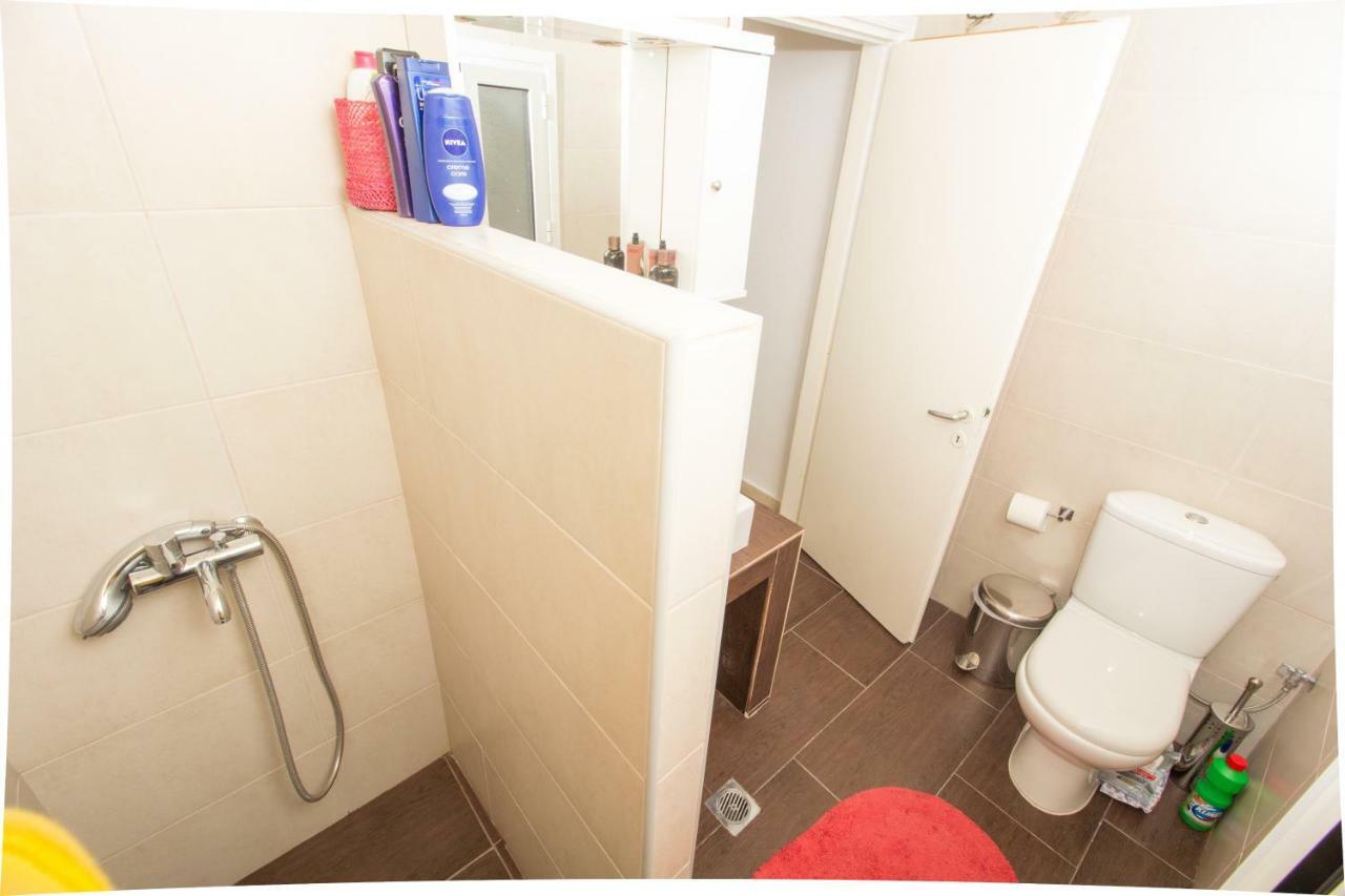 Central House Agrafoi Luaran gambar